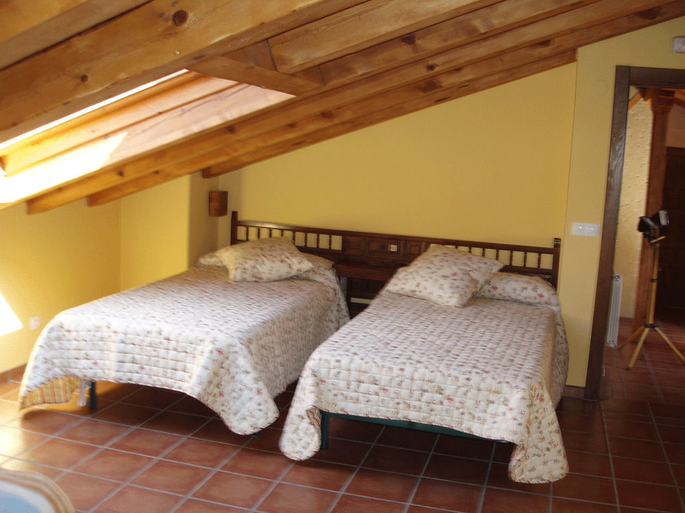 La Casona De Dona Petra Hotel Villarmentero de Campos Ngoại thất bức ảnh